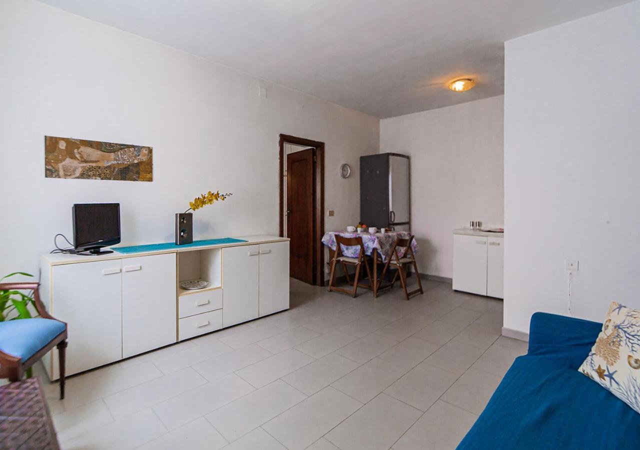 Apartament Casa Zara La Maddalena  Zewnętrze zdjęcie